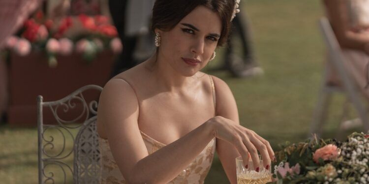 ‘Hache’: Netflix lanza las primeras imágenes y pone fecha de estreno a la temporada 2 de la serie con Adriana Ugarte