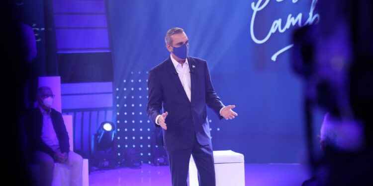 Presidente Abinader garantiza recuperación del país tras efectos COVID