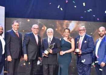 Acroarte cierra el 2020 con exitosa entrega de Premio al Mérito Periodístico