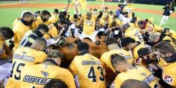 Águilas vencen a los Toros