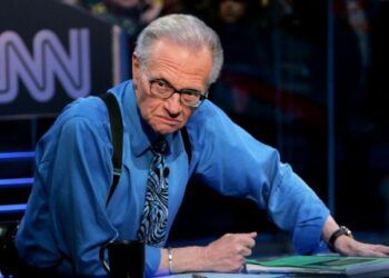 Murió Larry King, el legendario presentador de radio y televisión de EEUU