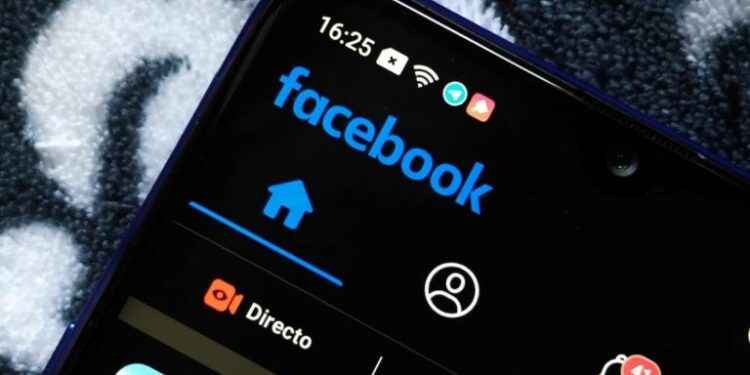Tres razones para dejar de usar Facebook este 2021
