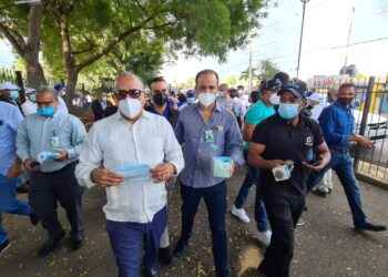 Ministro de Salud encabeza operativo contra Covid-19 que incluye pruebas PCR y Antígeno