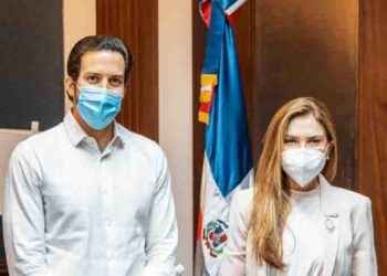 ADN agradece a propietarios de proyecto en Arroyo Hondo donar porción de su terreno para construir acera