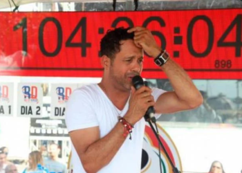 Carlos Silver intentará romper récord Guinness por cuarta vez