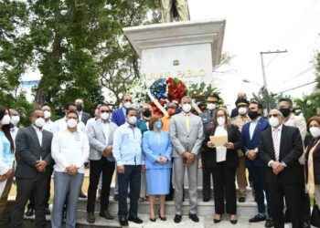 Gobernación de Santiago conmemora junto a  varias entidades el 208 aniversario del natalicio de Duarte