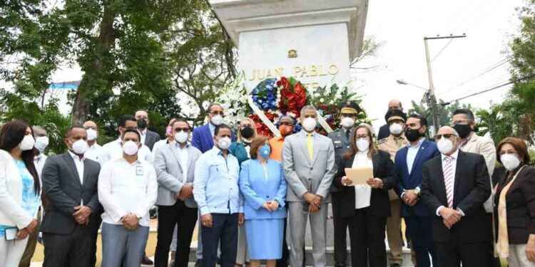 Gobernación de Santiago conmemora junto a  varias entidades el 208 aniversario del natalicio de Duarte
