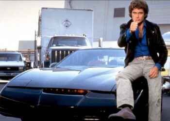 David Hasselhoff vende su auto fantástico en una subasta virtual