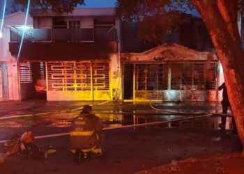 Tragedia: incendio en una casa familiar deja siete muertos en el barrio La Capellana