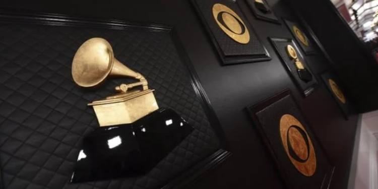 El coronavirus «contagia» entrega del Grammy y la aplazan para marzo