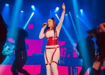 7th Venue presenta concierto La Ross María Live Show