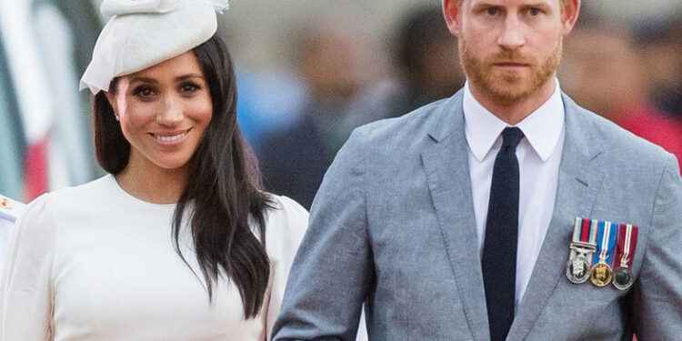Meghan Markle y el príncipe Harry están siendo acusados de beneficiarse por sus títulos reales