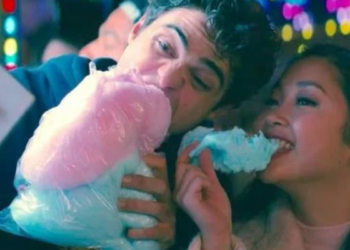 Lara Jean y Peter ven peligrar su amor el tráiler de «A todos los chicos: Para siempre»