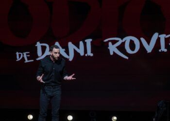 ‘Odio, de Dani Rovira’: Netflix devuelve al escenario al cómico español con un divertido y extenso monólogo, sin filtros y con mucho corazón