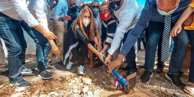 ADN reconstruirá 6 kilómetros de aceras, contenes y alumbrado entorno cementerio Máximo Gómez