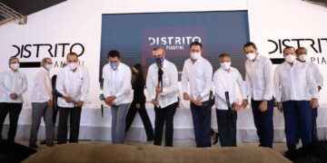 Presidente Abinader da primer picazo de innovador proyecto inmobiliario Distrito Piantini
