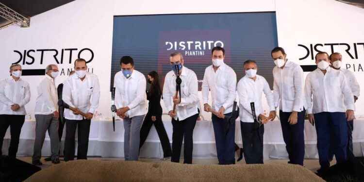 Presidente Abinader da primer picazo de innovador proyecto inmobiliario Distrito Piantini