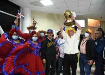 Águilas Cibaeñas llegaron a medianoche a Santiago