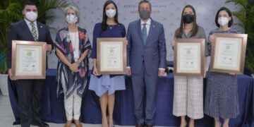 Banreservas recibe certificación de Sostenibilidad 3R’s en cuatro oficinas principales