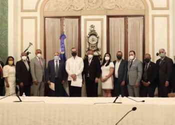 CONEP acude a Palacio y manifiesta su apoyo al Gobierno