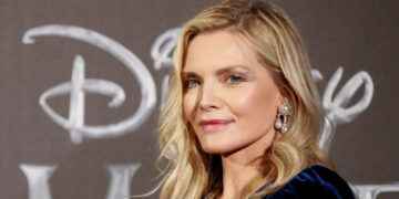 Michelle Pfeiffer se libera de sus demonios a los 62 años