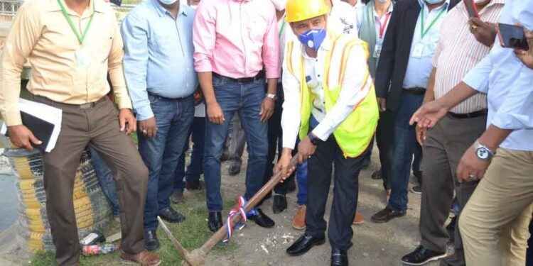 Eddy Báez da inicios construcción protección perimetral en el Canal Ulises Francisco Espaillat