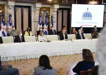Gobierno presenta Plan de Vacunación contra COVID-19