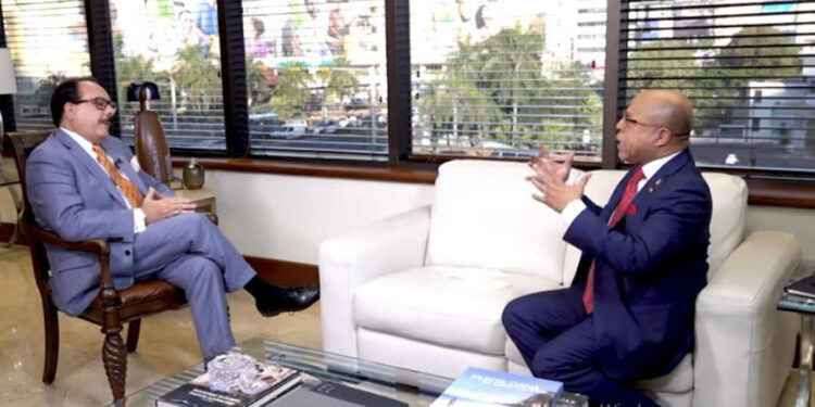 Pacheco pide a funcionarios propiciar empleos para base del PRM