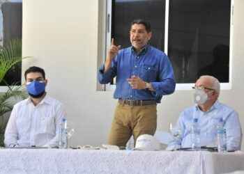 Agricultura refuerza medidas fitosanitarias para evitar entrada al país de peligroso hongo que afecta al banano