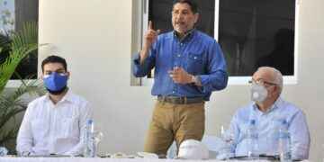 Agricultura refuerza medidas fitosanitarias para evitar entrada al país de peligroso hongo que afecta al banano