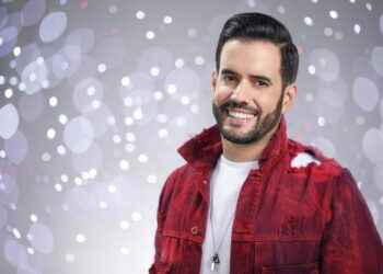 Manny Cruz es doblemente destacado por la Revista Billboard