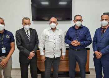 Administrador Aeropuerto Internacional el Cibao elogia trabajo de Salud Pública
