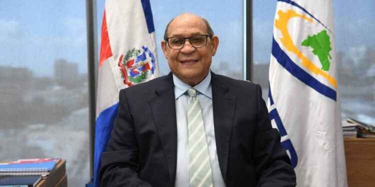 Santos Badía proclama presidente Abinader traza construcción de una nueva República