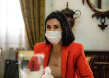 Primera dama exhorta a la población a promover el programa de vacunación contra la covid-19