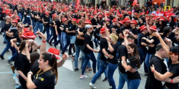 Expertos en bachata de 31 países se encuentran en «un zoom por amor a nuestra marca país»