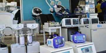 SNS entrega  más de RD$ 40 millones en equipos a hospitales del Este y Santiago