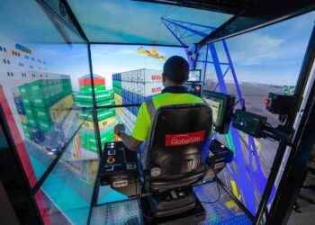 DP World introduce Simulador de grúas como herramienta de entrenamiento