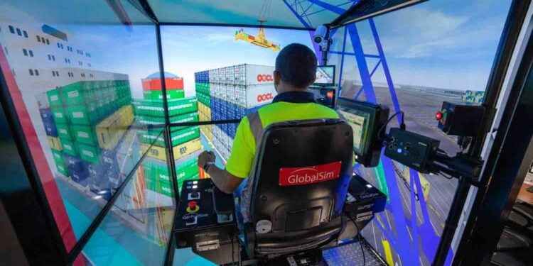 DP World introduce Simulador de grúas como herramienta de entrenamiento
