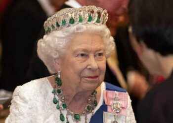 ¡No se vistan que no van! La reina Isabel no tiene planes de abdicar a su trono