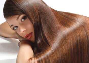 Repara el daño en tu cabello y evita su caída con shampoo de extracto de bambú