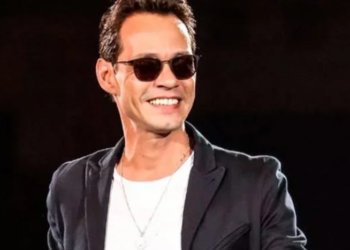 Marc Anthony devuelve broma molesta al locutor Enrique Santos