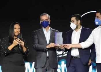 Presidente Abinader encabeza lanzamiento de nuevas plataformas digitales de Turismo