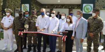 Abinader inaugura en La Romana sede de la Segunda Compañía del ERD