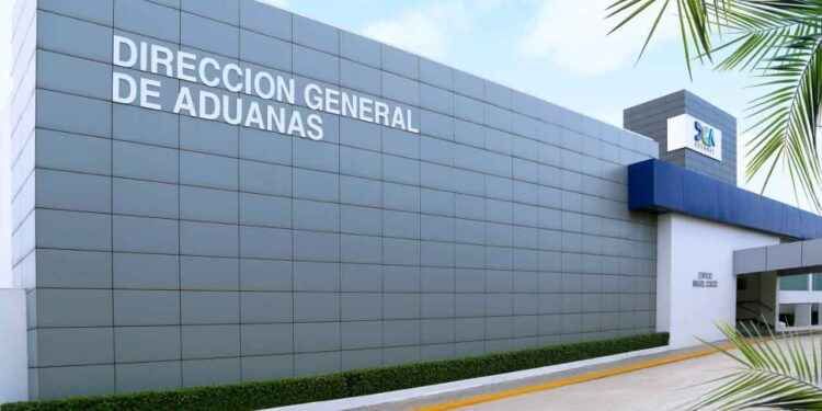 Aduanas logra cuatro meses de recaudaciones récord