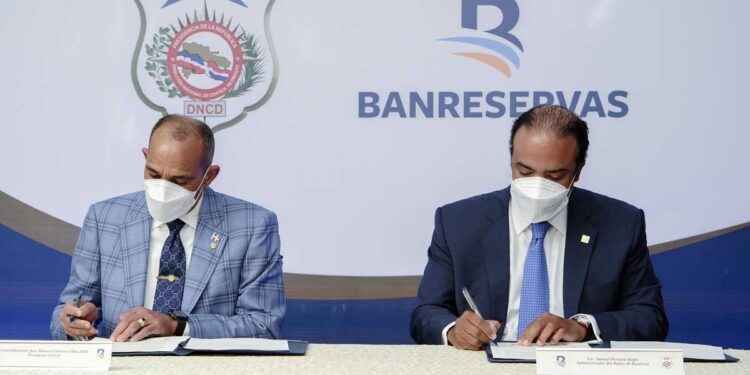 DNCD se suma a facilidades crediticias de Banreservas