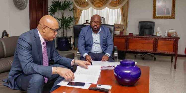 Ministro Edner Day visita RD para promover documentación de la diáspora haitiana