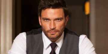 Julián Gil reflexionó sobre su paternidad: “Se juntaba la inmadurez”