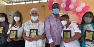 Autoridades de Hato del Yaque reconocen 8 damas en el Día Internacional de la Mujer