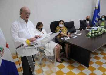 Hipólito pondera legado de Peña Gómez en la Democracia Dominicana