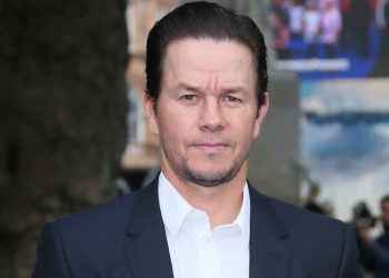 Mark Wahlberg se construirá una casa en Cabrera